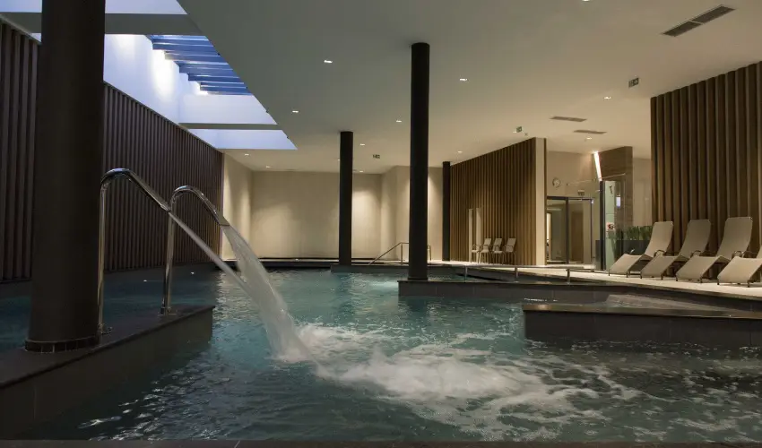 Avar Hotel M�traf�red - Augusztus 20.