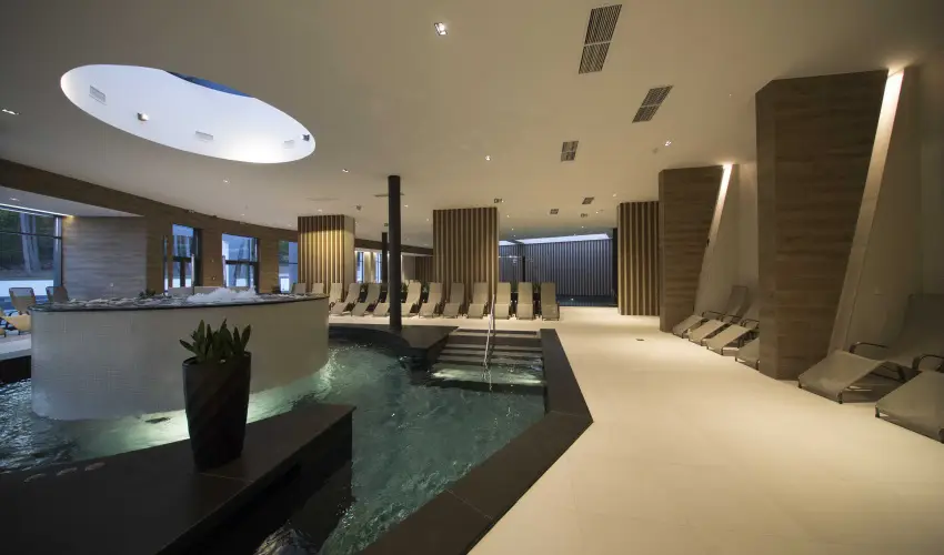 Avar Hotel M�traf�red - Augusztus 20.