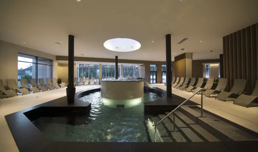 Avar Hotel M�traf�red - Augusztus 20.