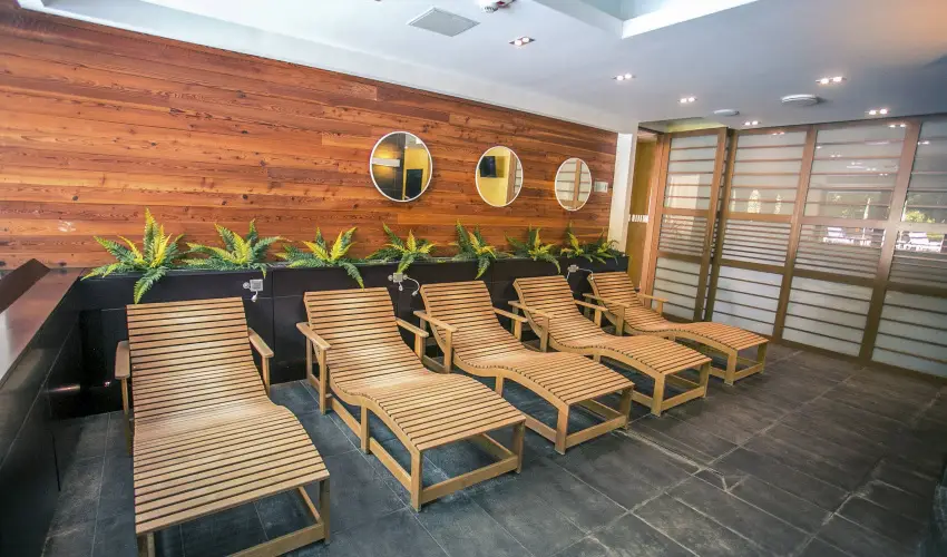 Hotel Bassiana Srvr - Augusztus 20. (min. 3 j)