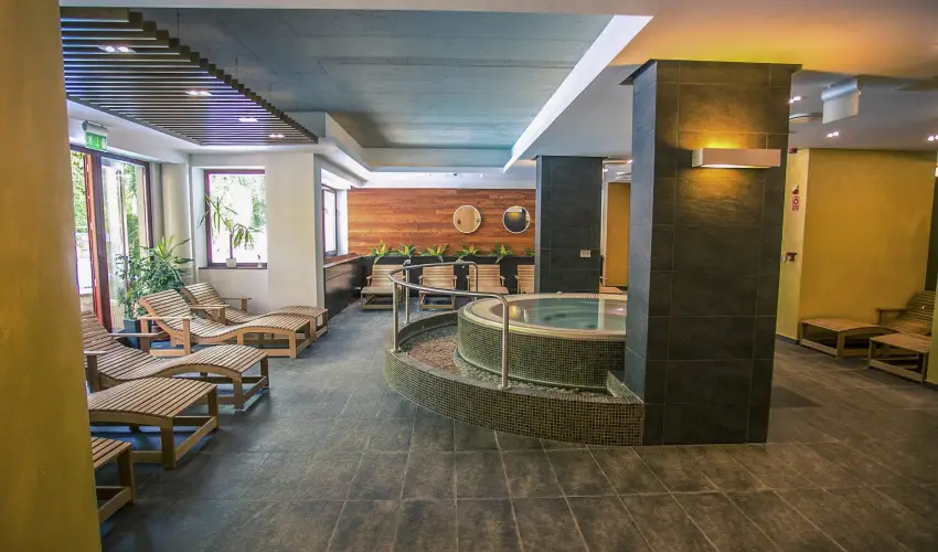 Hotel Bassiana Srvr - Augusztus 20. (min. 3 j)