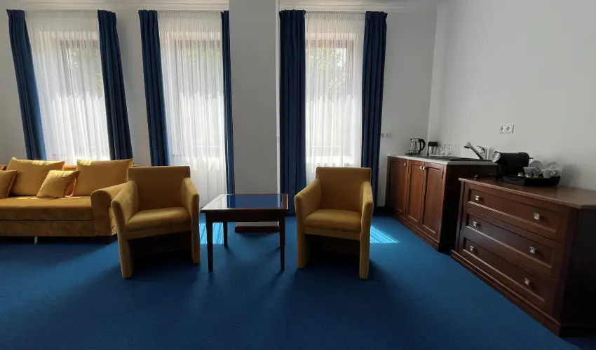 Hotel Bassiana Srvr - Augusztus 20. (min. 3 j)