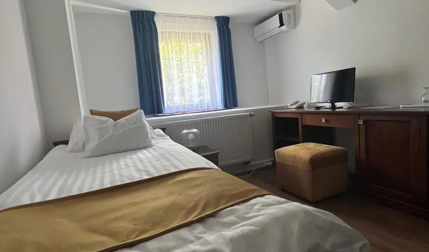 Hotel Bassiana Srvr - Augusztus 20. (min. 3 j)
