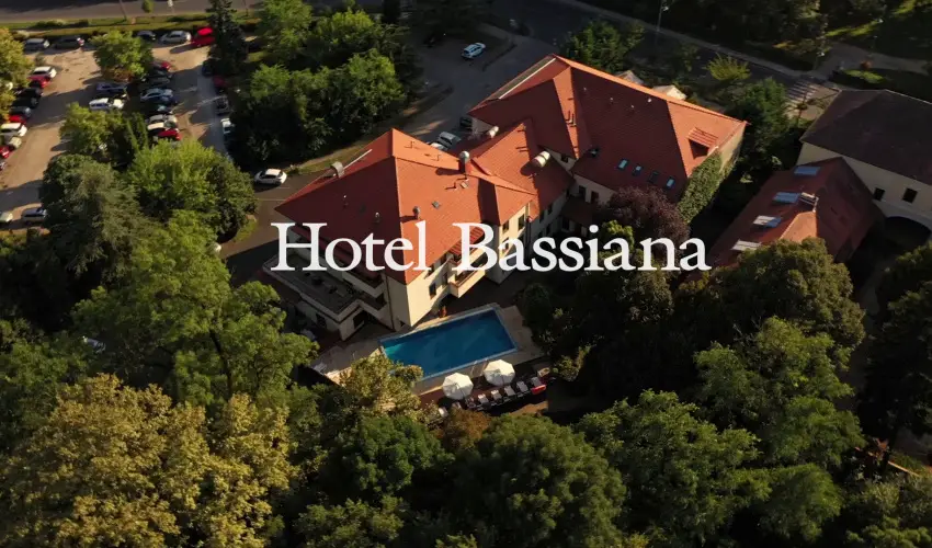 Hotel Bassiana Srvr - Augusztus 20. (min. 3 j)