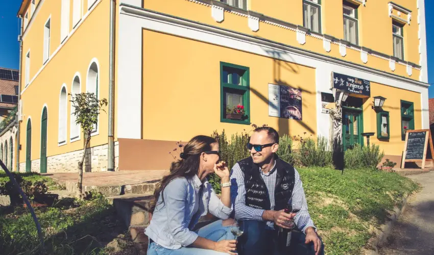 Hotel Cabernet Vill�nyk�vesd - Augusztus 20.