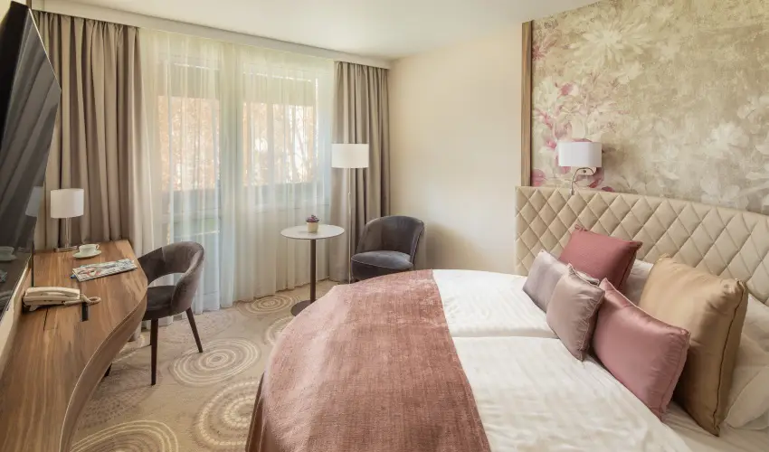 NaturMed Hotel Carbona Hvz - Augusztus 20. (min. 2 j)