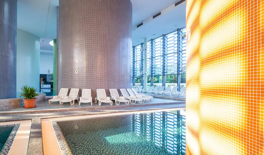 Hotel Castello & Thermal Spa Sikl�s - Augusztus 20. (min. 2 �j)