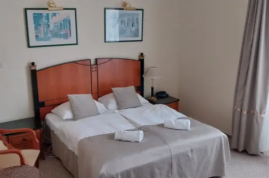 Hotel Centr�l - Augusztus 20.