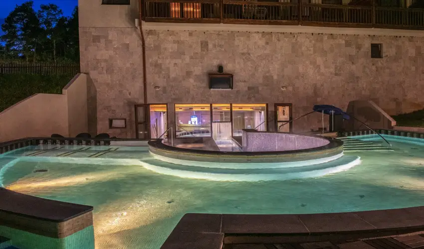 Erd�spuszta Club Hotel Debrecen - Augusztus 20.