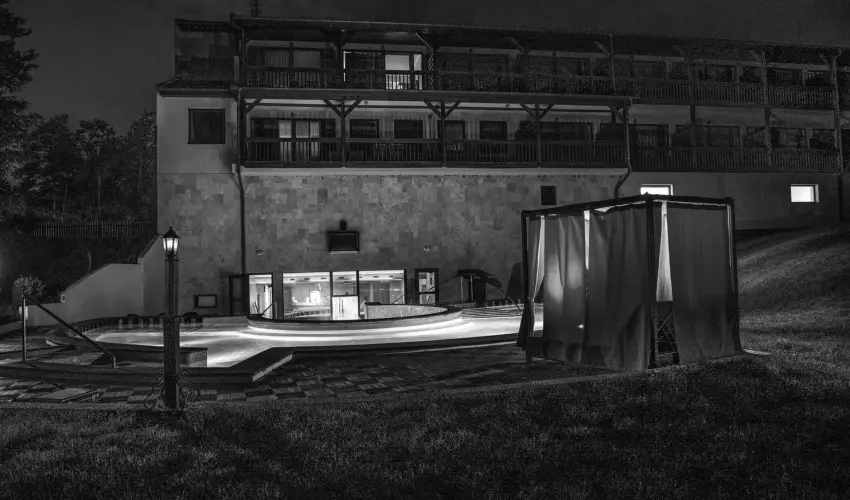 Erd�spuszta Club Hotel Debrecen - Vir�gkarnev�l Erd�spuszt�n