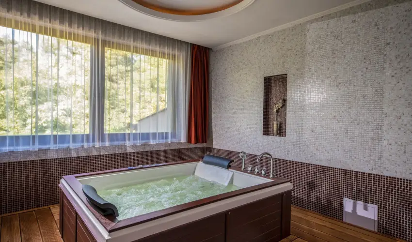 Erd�spuszta Club Hotel Debrecen - Augusztus 20.