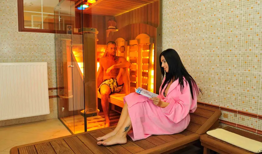 Hotel Erzs�bet H�v�z - Augusztus 20.