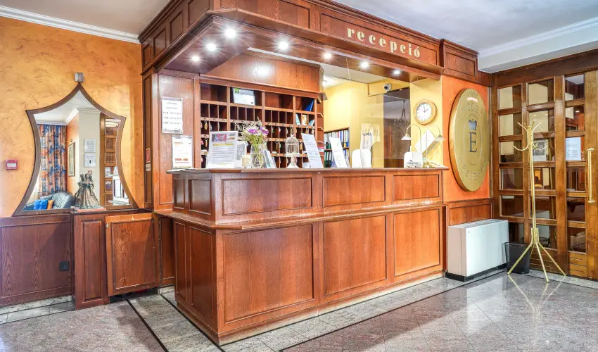 Hotel Erzs�bet H�v�z - Augusztus 20.