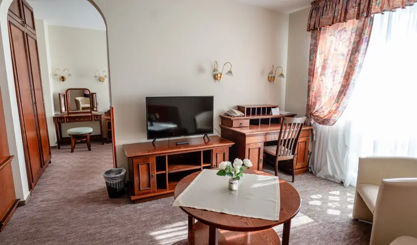 Hotel Erzs�bet H�v�z - Augusztus 20.