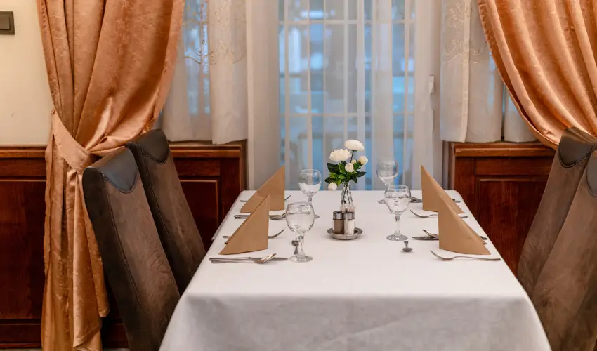 Hotel Erzs�bet H�v�z - Augusztus 20.