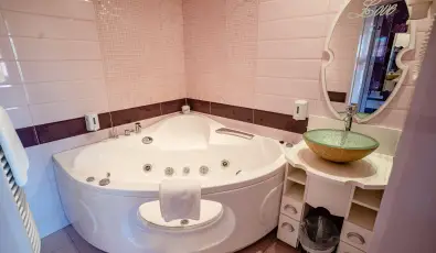 Hotel Erzs�bet H�v�z