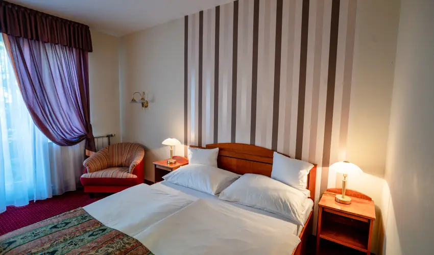 Hotel Erzs�bet H�v�z - Augusztus 20.