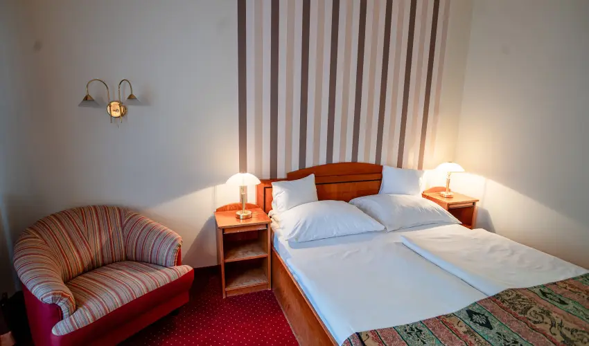 Hotel Erzs�bet H�v�z - Augusztus 20.