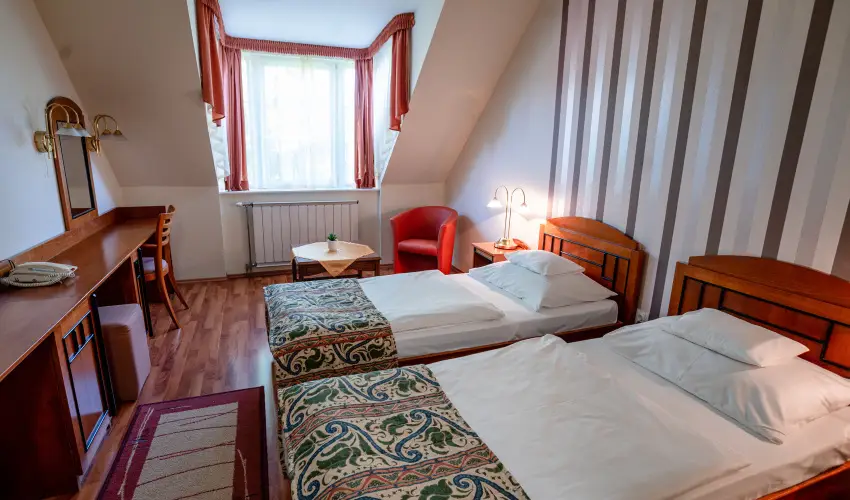 Hotel Erzs�bet H�v�z - Augusztus 20.