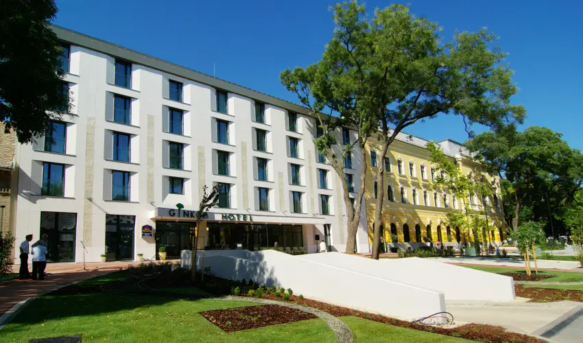 Hotel Ginkgo H�dmez�v�s�rhely - Augusztus 20.