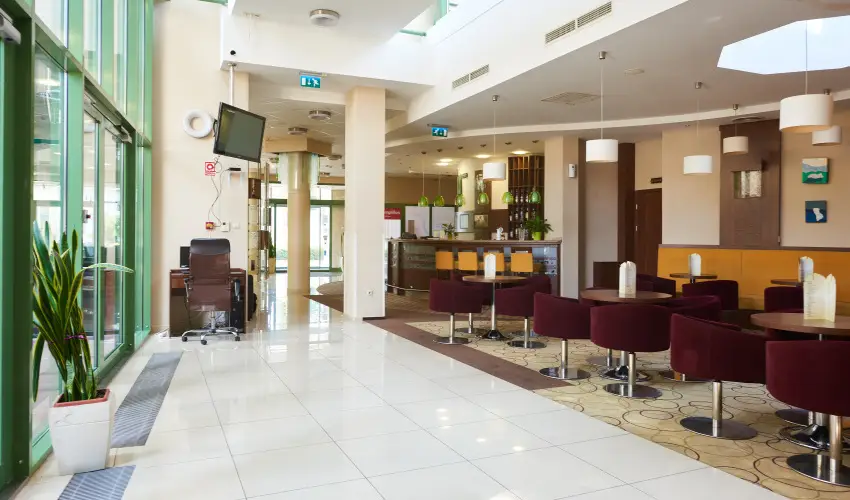 Hotel Ginkgo H�dmez�v�s�rhely - Augusztus 20.