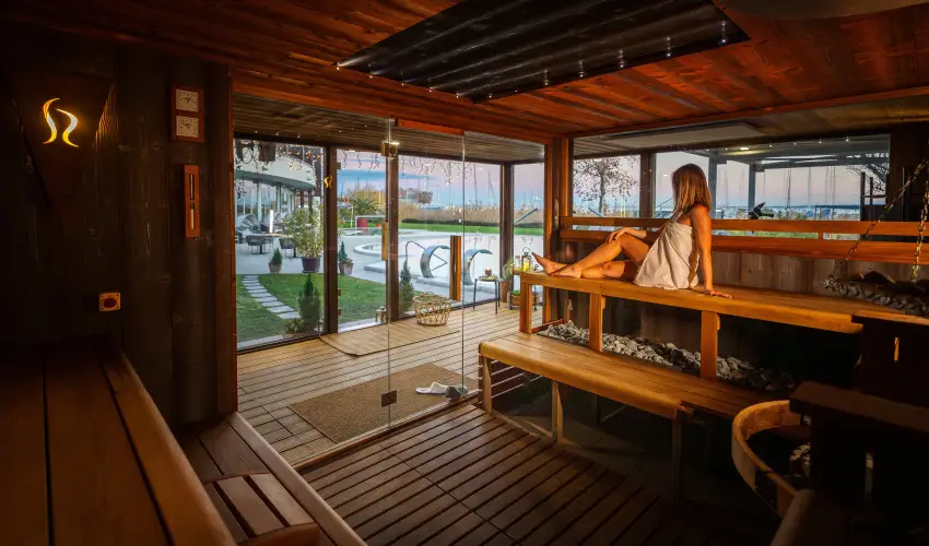 Hotel Golden Lake Resort Balatonf�red - Augusztus 20.