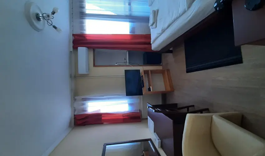 Hajnal Hotel Mez�k�vesd - Augusztus 20.
