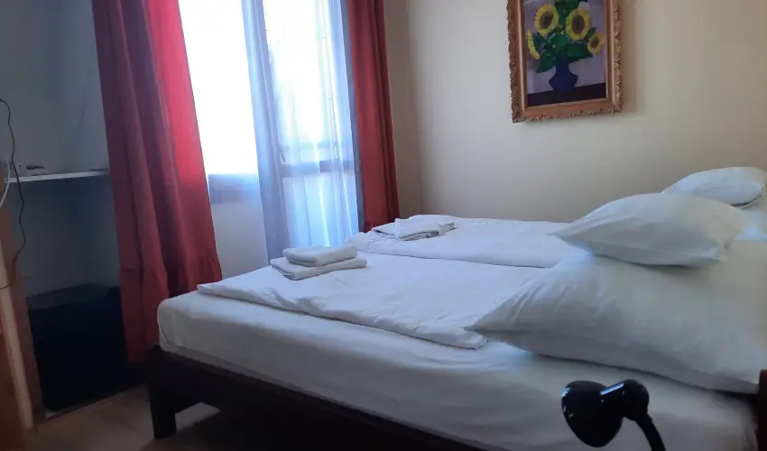 Hajnal Hotel Mez�k�vesd - Augusztus 20.