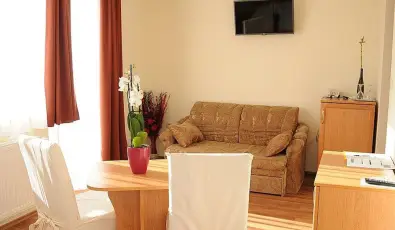 Hotel Hal�szkert Badacsony