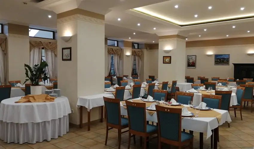 Hasik Hotel D�br�nte - Augusztus 20.