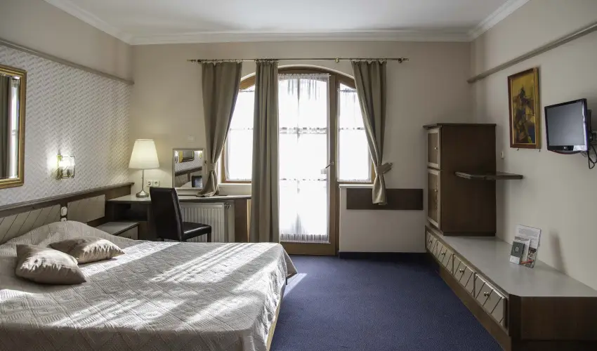 Hasik Hotel D�br�nte - Augusztus 20.