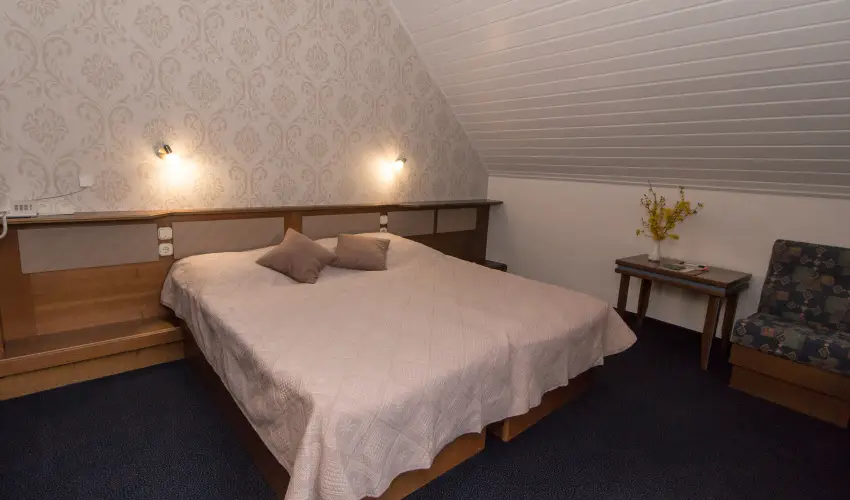 Hasik Hotel D�br�nte - Augusztus 20.