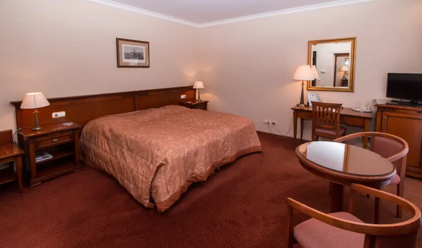 Hasik Hotel D�br�nte - Augusztus 20.