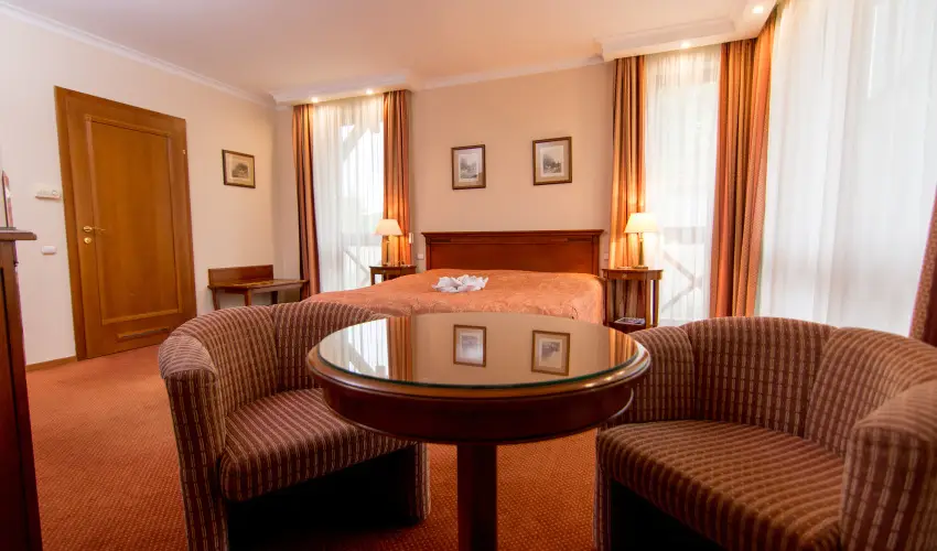 Hasik Hotel D�br�nte - Augusztus 20.