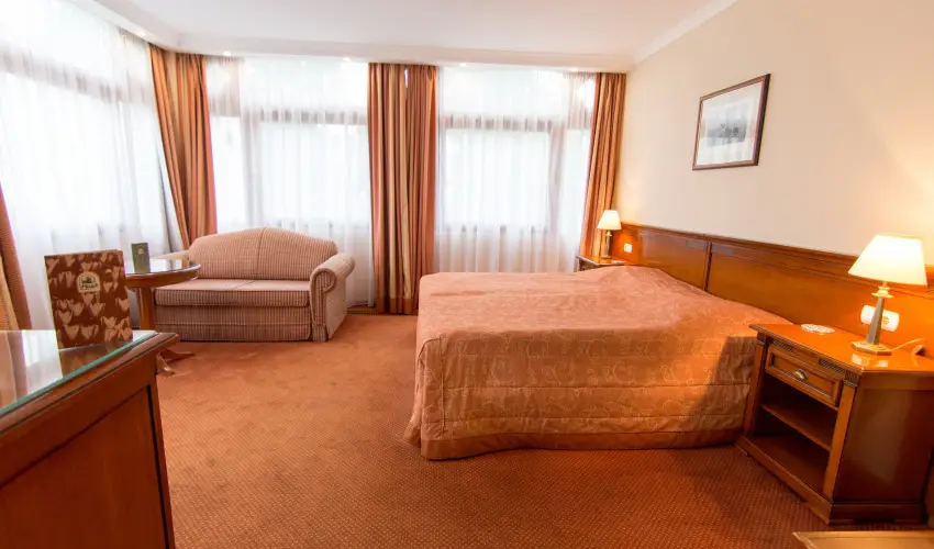 Hasik Hotel D�br�nte - Augusztus 20.