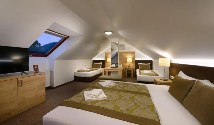 Hotel Honti Wellness �s Konferencia Sz�lloda Visegr�d - Augusztus 20. (min. 3 �j)