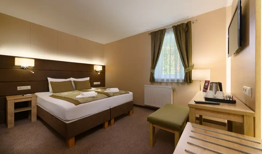 Hotel Honti Wellness �s Konferencia Sz�lloda Visegr�d - Augusztus 20. (min. 3 �j)