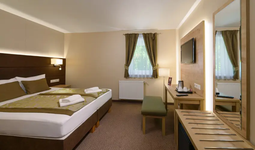 Hotel Honti Wellness �s Konferencia Sz�lloda Visegr�d - Augusztus 20. (min. 3 �j)