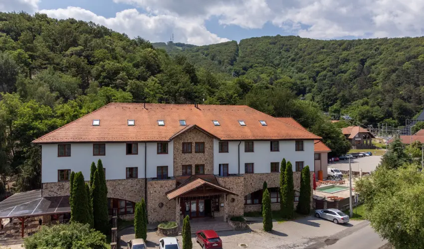 Hotel Hunor S�toralja�jhely - Augusztus 20. 
