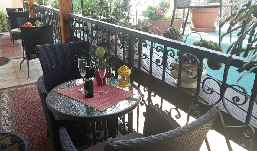 Hotel Isabell Gy�r - Augusztus 20.