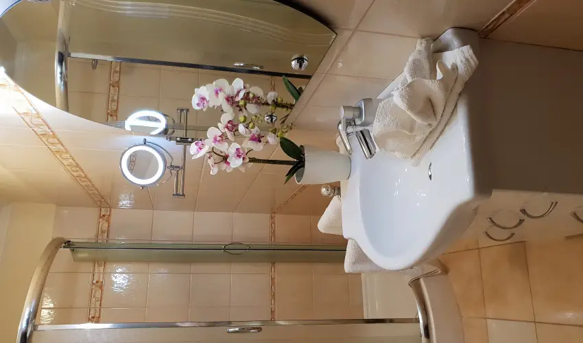 Hotel Isabell Gy�r - Augusztus 20.