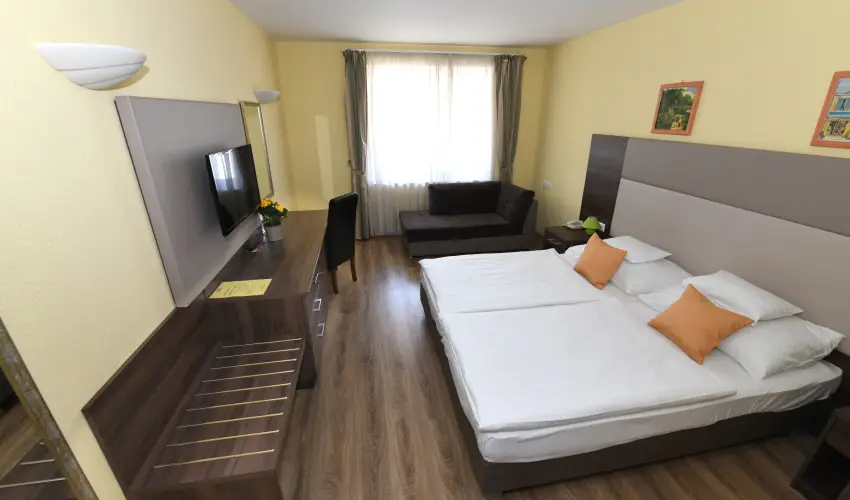 Hotel Jade Veszprm - Augusztus 20.