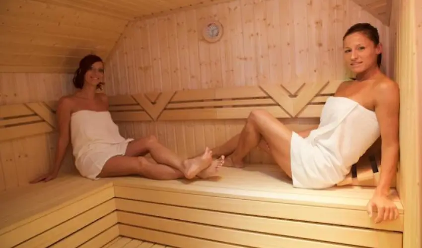 Hotel Jrja Hajdszoboszl - Augusztus 20. (min. 3 j)