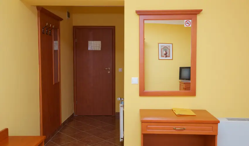 Hotel Jrja Hajdszoboszl - Augusztus 20. (min. 3 j)