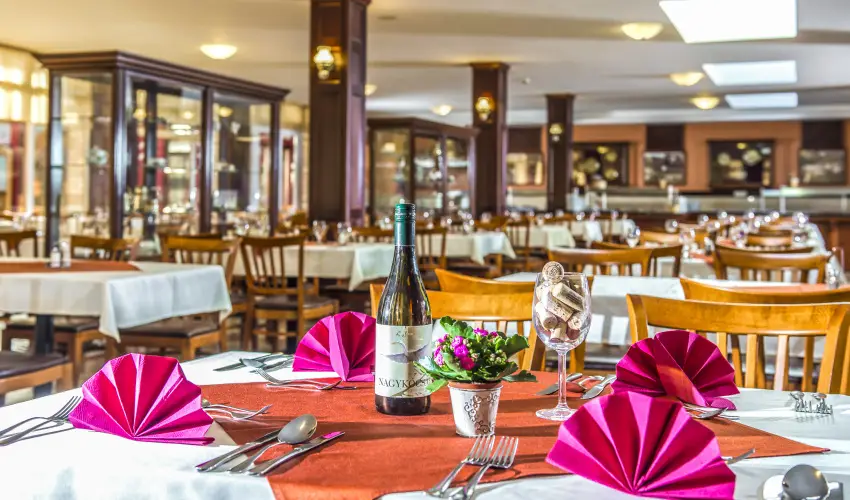 Hotel Kapitány Superior Wellness Sümeg - Új Kenyér ünnepe (min. 2 éj)