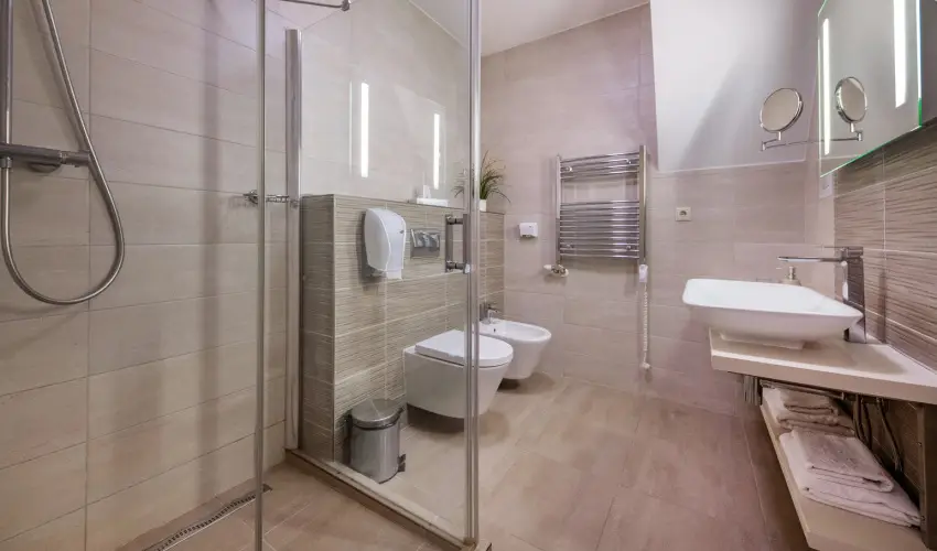 Hotel Kiss Tata - Augusztus 20.