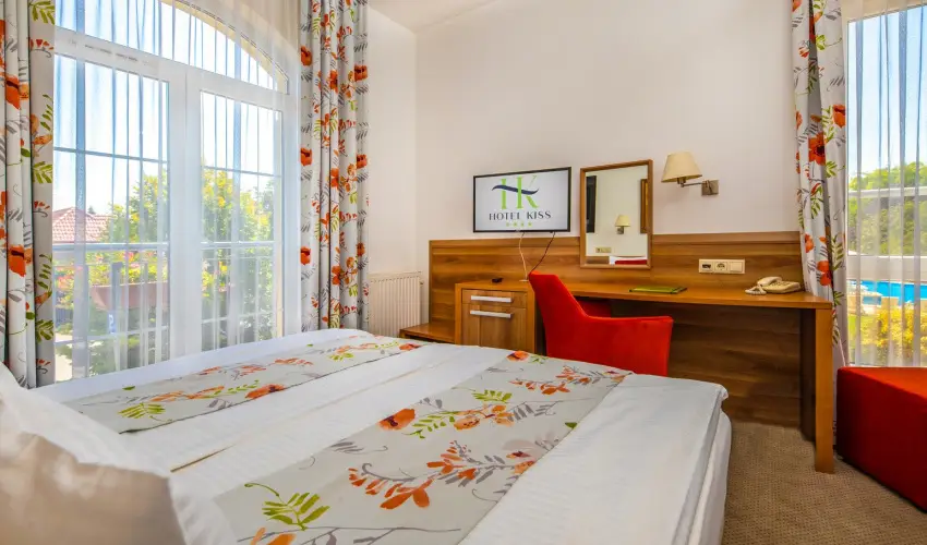Hotel Kiss Tata - Augusztus 20.