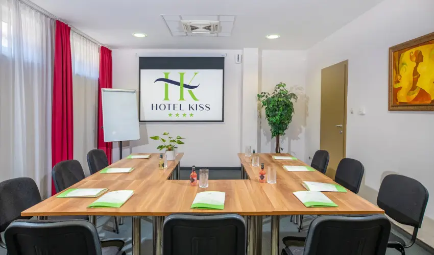 Hotel Kiss Tata - Augusztus 20.