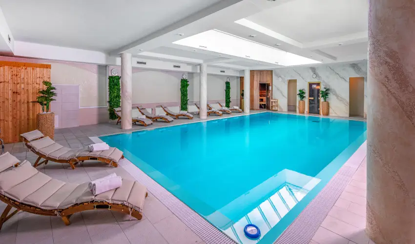 Hotel Kiss Tata - Augusztus 20.