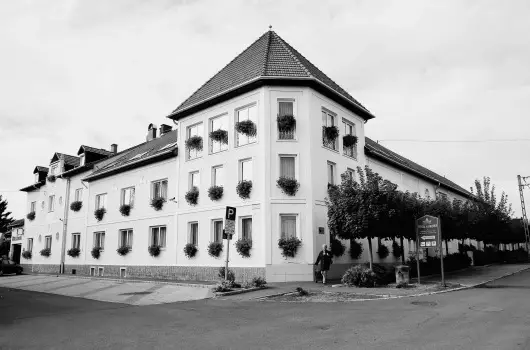 Hotel Korona Wellness, Rendezv�ny & Borhotel Eger - Augusztus 20.